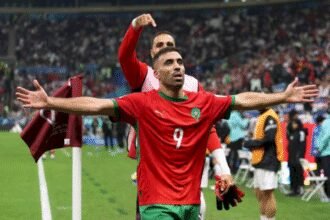 حمد الله يوجه رسالة طريفة إلى الركراكي ولاعبي المنتخب