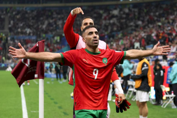 حمد الله يوجه رسالة طريفة إلى الركراكي ولاعبي المنتخب