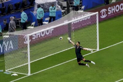 حارس منتخب الأردن يعلق على هدف طنان العالمي في نهائي كأس العرب