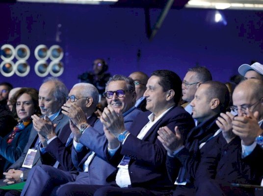 أخنوش ينوه بالأغلبية: مكوناتها تمكنت من إعادة الاعتبار لمؤسسة الحكومة وللسلطة التنفيذية