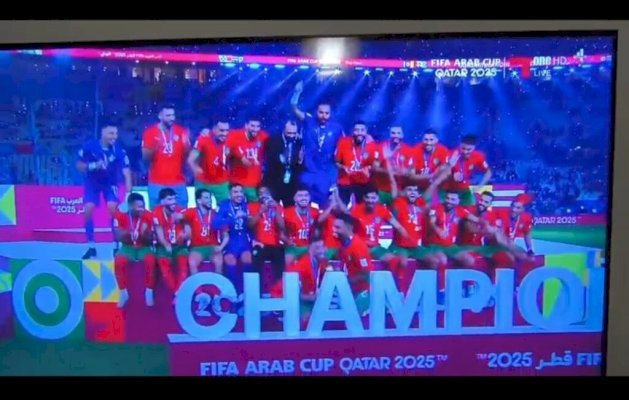 ورفعنا أيضا كأس القيادة الأخلاقية بقطر