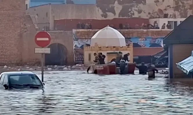 فيضانات آسفي تطيح بشخص