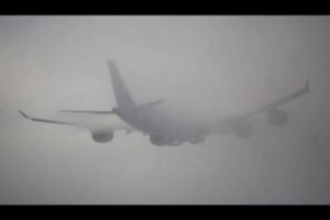 الضباب يربك سماء مراكش.. تحويل طارئ للرحلات الجوية صوب مطاري أكادير والدار البيضاء