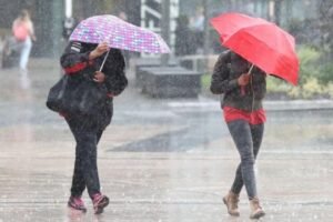 أمطار وثلوج ورياح قوية غدا الثلاثاء بعدة مناطق بالمغرب