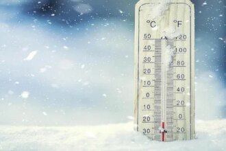 تساقطات ثلجية وأمطار قوية أحيانا رعدية وهبات رياح قوية مرتقبة من الثلاثاء إلى الأربعاء بعدد من مناطق المملكة (نشرة إنذارية)