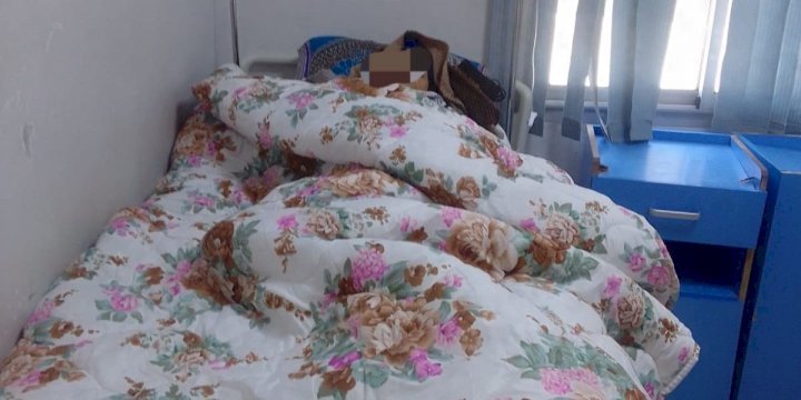 فرق صحية تنقذ ستينية في حالة خطيرة وتنقلها إلى مستشفى آزرو