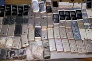 إحباط تهريب شحنة كبيرة من الهواتف الذكية قادمة من إسبانيا في ميناء طنجة