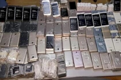 إحباط تهريب شحنة كبيرة من الهواتف الذكية قادمة من إسبانيا في ميناء طنجة