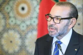 الملك يهنئ الجنرال ممادي دومبويا بعد انتخابه رئيسا لغينيا