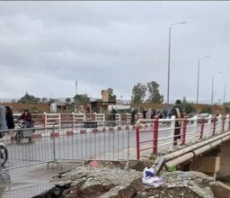 تارودانت.. انهيار جزئي بقنطرة لاسطاح بعد ارتفاع صبيب الوادي الواعر