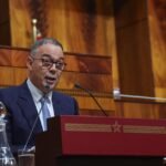 لقجع-يعلن-إجراءات-في-قانون-المالية-لتخفيض-الأسعار-وإعفاء-87%-من-الأجراء-من-الضريبة-على-الدخل